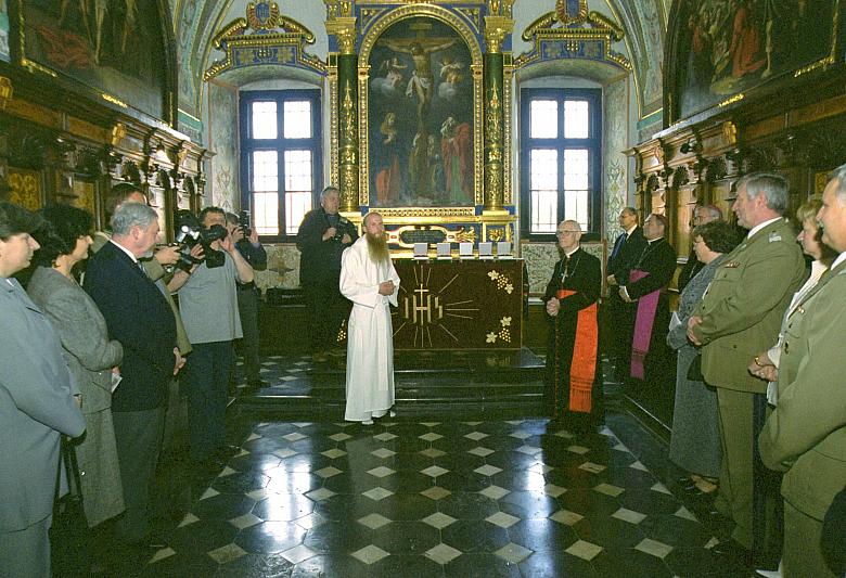 Przeor klasztoru o. Maksymilian Witold Kozłowski powitał... 