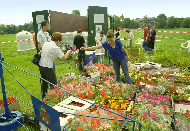 II Krakowski Festiwal Recyklingu na Błoniach.