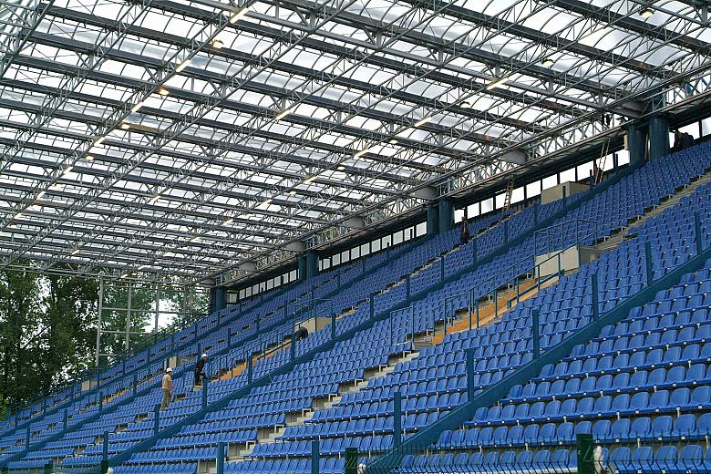 Uroczyste otwarcie nowego obiektu zakończyło I etap przebudowy stadionu Wisły Kraków. Docelowo obiekt będzie mógł pomieścić 3056