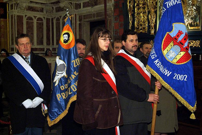 Hołd ofiarom, przyjaciołom 
i kolegom złożyli również przedstawiciele Polskiego Związku Hodowców Gołębi Rasowych w regionie.