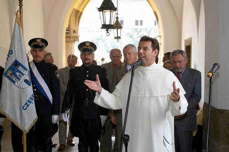 Oprócz prezydentów Krakowa i Częstochowy zabrał głos również przeor klasztoru na Jasnej Górze, ojciec Sebastian Matecki.