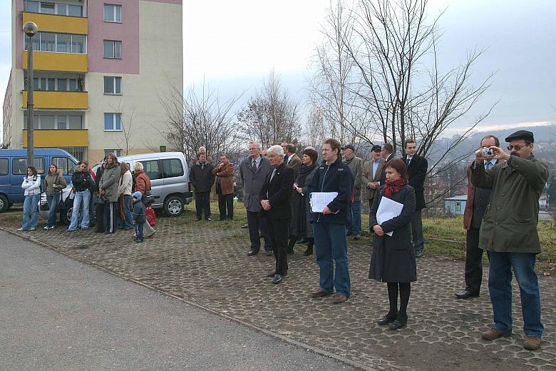 Grupa mieszkańców dzielnicy oraz zainteresowanych osób.