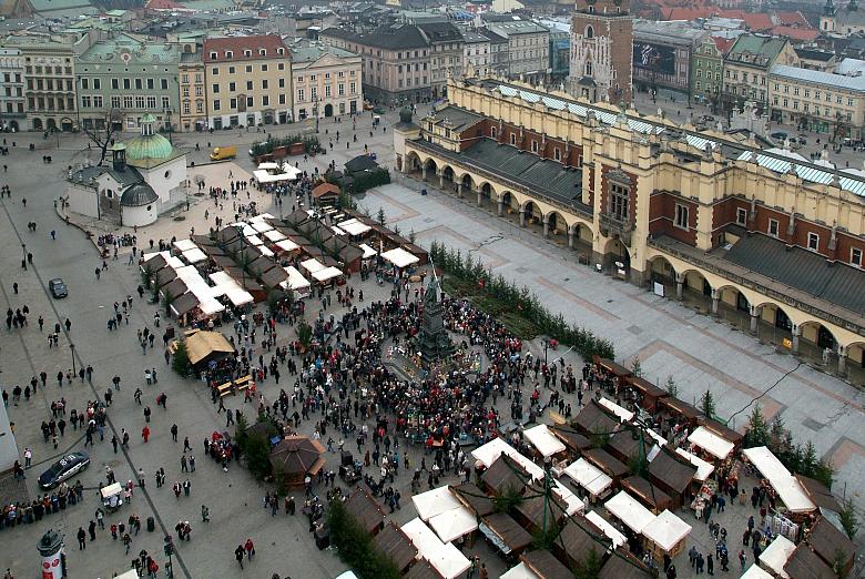 W samym środku  świątecznego jarmarku pojawił się nowy element.