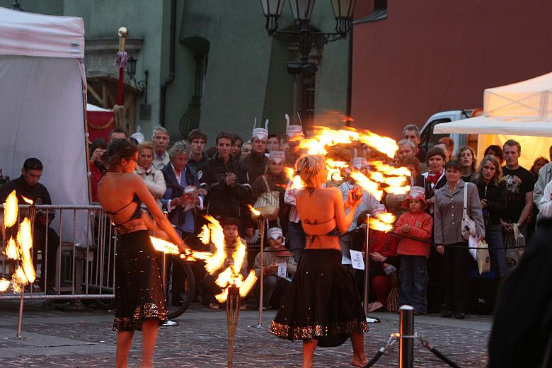 Bawili i zdumiewali widzów.