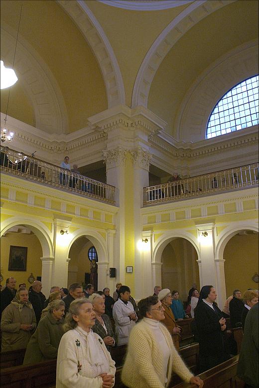 Znajdująca się w Domu i licząca przeszło sto lat kaplica poddana została remontowi.