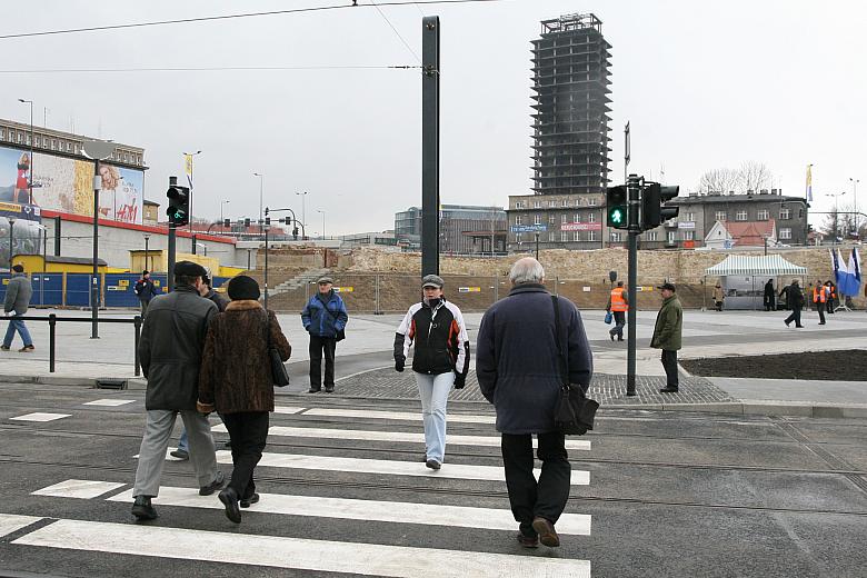 Rondo Mogilskie to ważny element na trasie Krakowskiego Szybkiego Tramwaju, który połączy południowe i północne dzielnice Krakow