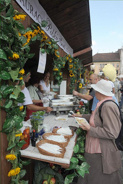 Ściągął ją tutaj VII Festiwal Pierogów, który zorganizowały wspólnie Biuro Marketingu Turystycznego Miasta Krakowa oraz Krakowsk