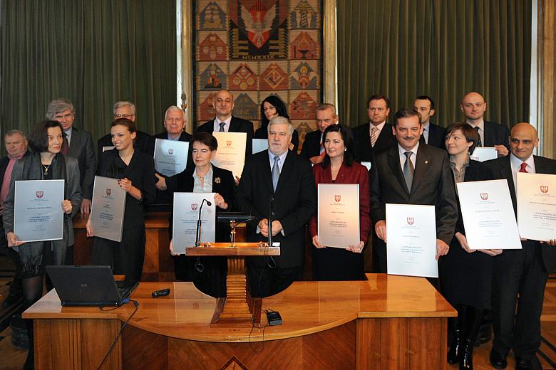 W sali Obrad Rady Miasta odbyła się gala wręczenia tytułów w X edycji  Konkursu "Najlepsze Przedsięwzięcie Roku w Małopolsc