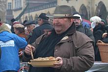 Jan Kościuszko, znany z hojności, organizator wigilii na krakowskim Rynku.   