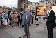 Dokładnie o godz. 20.06  w chwili, gdy rozpoczęło się astronomiczne lato roku 2007, Przedent Krakowa Jacek Majchrowski otworzył 