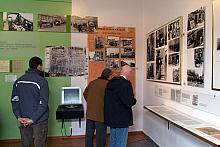 Plac ten w latach 1941-1943 
był centralnym punktem krakowskiego getta, w którym barbarzyński okupant zamknął krakowian żydowsk