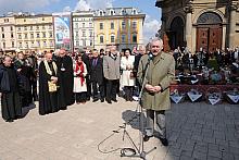 Gospodarz - Prezydent Krakowa Jacek Majchrowski zaprasza, prowadzą krakowska artystka Lidia Jazgar wraz ze znawcą krakowskich le